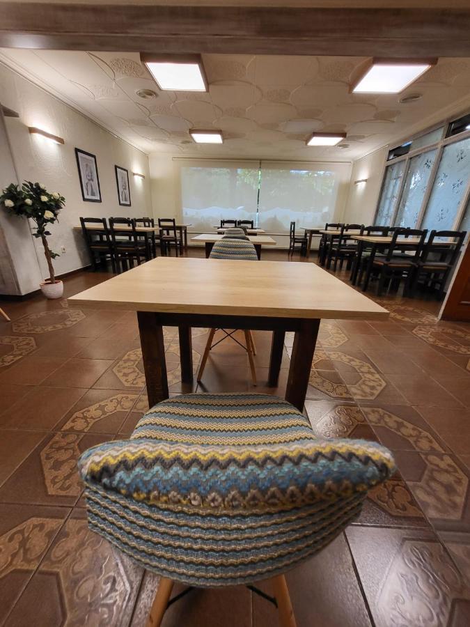 Hostal Torras Sant Hilari Sacalm Bagian luar foto
