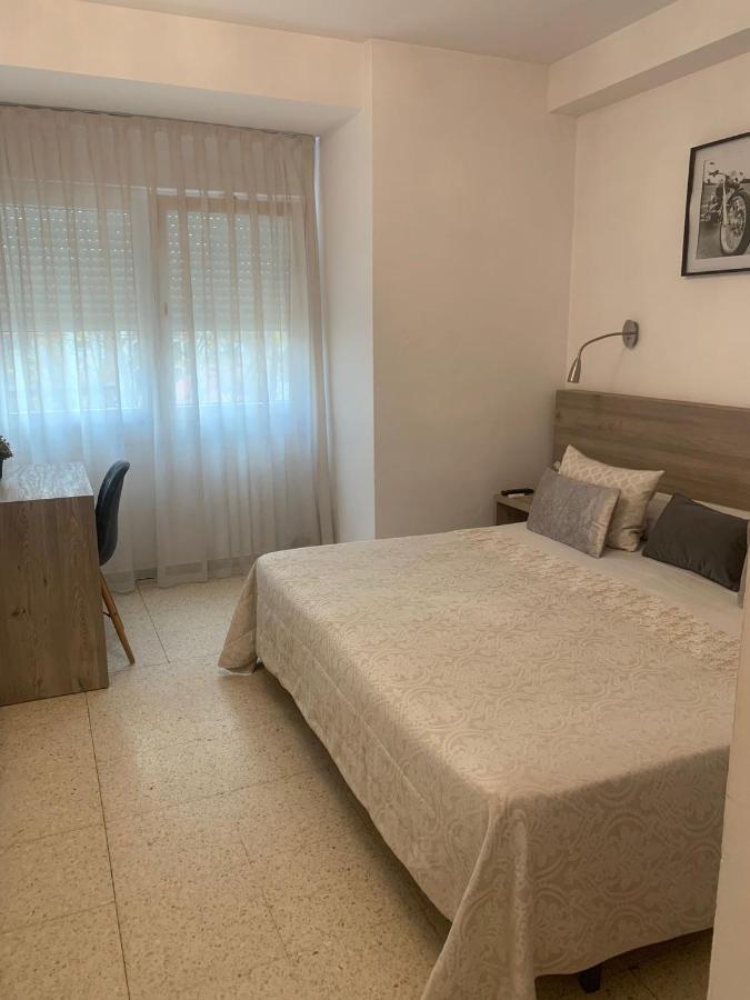 Hostal Torras Sant Hilari Sacalm Bagian luar foto